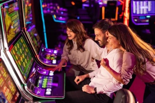 Sportsbook လောင်းကြေးပွဲများ Odds ပြသနေသောမြင်ကွင်း