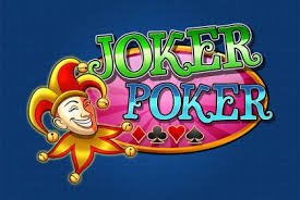 Baccarat ကဒ်ဖဲများနှင့် Chips တစ်ပြင် Live Casino Table မြင်ကွင်း